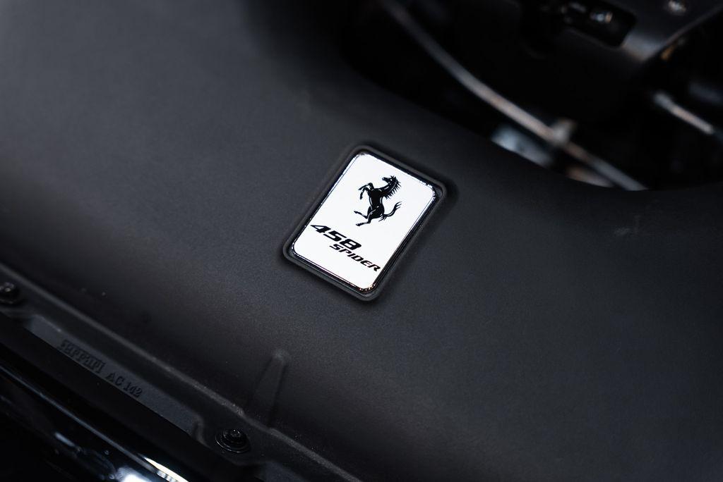 http://www.koenigseggchicago.com/galleria_images/157/157_p23_l.jpg