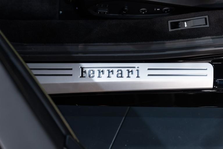 http://www.koenigseggchicago.com/galleria_images/157/157_p25_f.jpg