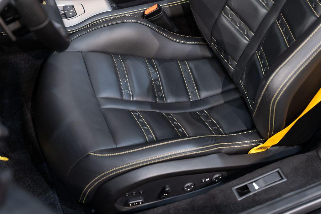 http://www.koenigseggchicago.com/galleria_images/157/157_p26_l.jpg