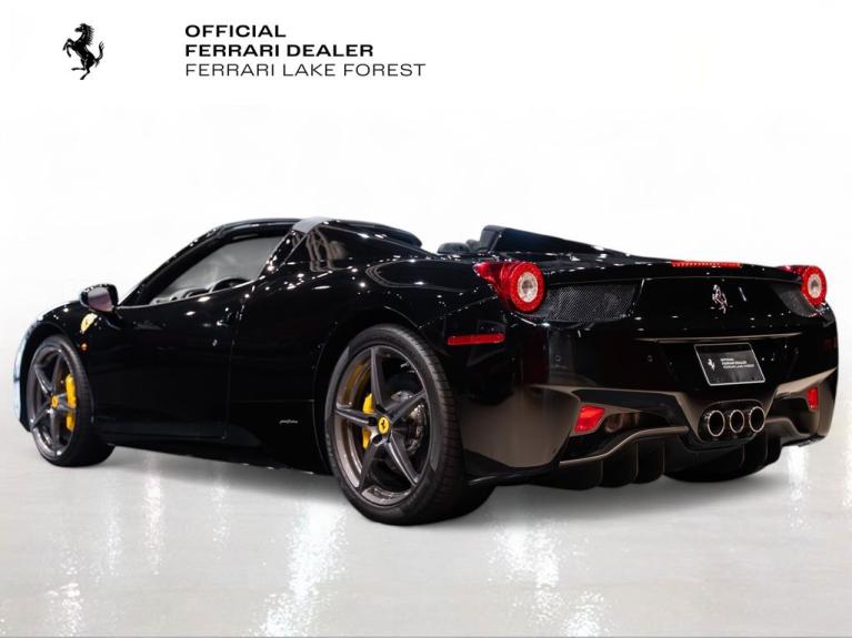 http://www.koenigseggchicago.com/galleria_images/157/157_p2_f.jpg