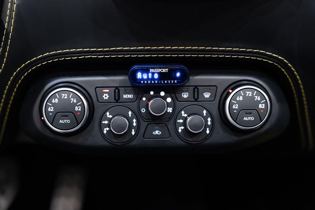 http://www.koenigseggchicago.com/galleria_images/157/157_p36_l.jpg