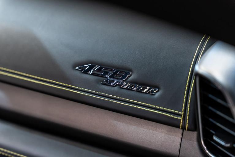 http://www.koenigseggchicago.com/galleria_images/157/157_p42_f.jpg
