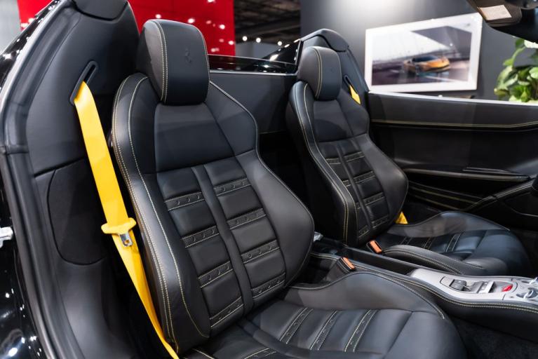 http://www.koenigseggchicago.com/galleria_images/157/157_p43_f.jpg