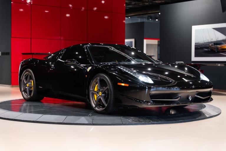 http://www.koenigseggchicago.com/galleria_images/157/157_p46_f.jpg