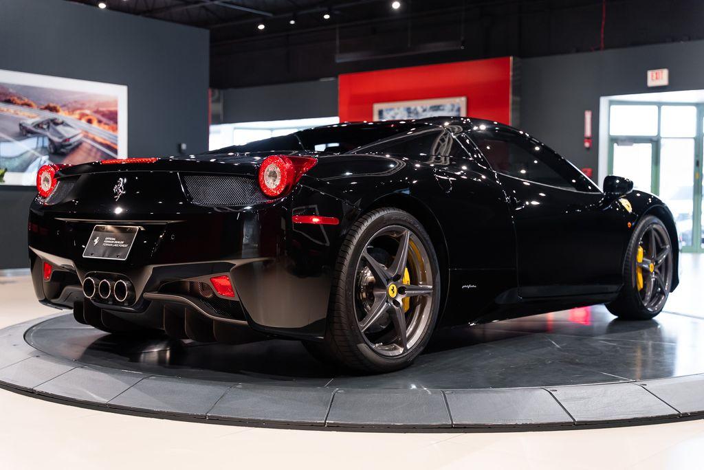 http://www.koenigseggchicago.com/galleria_images/157/157_p49_l.jpg