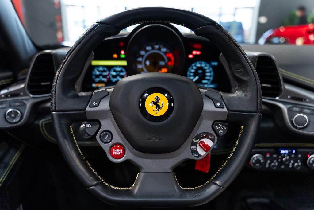 http://www.koenigseggchicago.com/galleria_images/157/157_p5_l.jpg