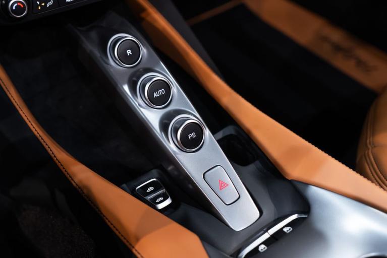 http://www.koenigseggchicago.com/galleria_images/158/158_p44_f.jpg