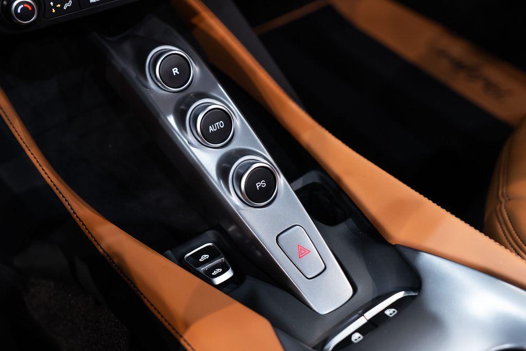 http://www.koenigseggchicago.com/galleria_images/158/158_p44_l.jpg