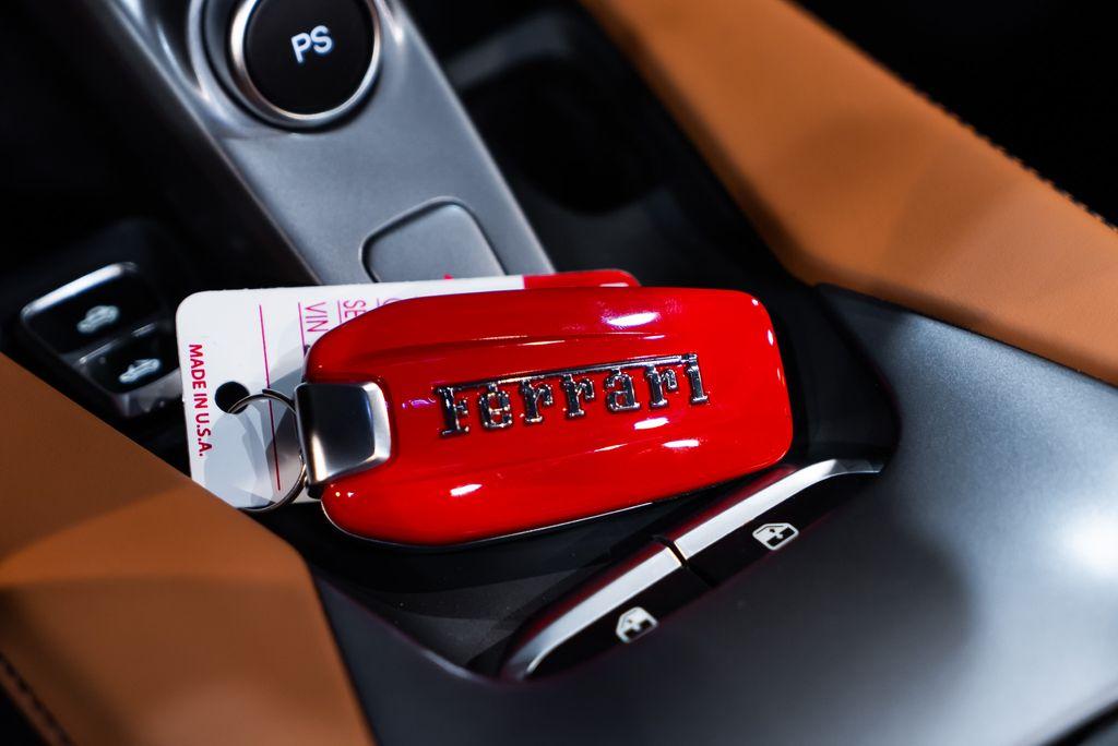 http://www.koenigseggchicago.com/galleria_images/158/158_p45_l.jpg