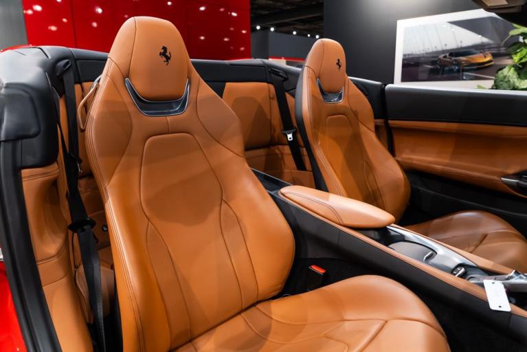 http://www.koenigseggchicago.com/galleria_images/158/158_p54_f.jpg