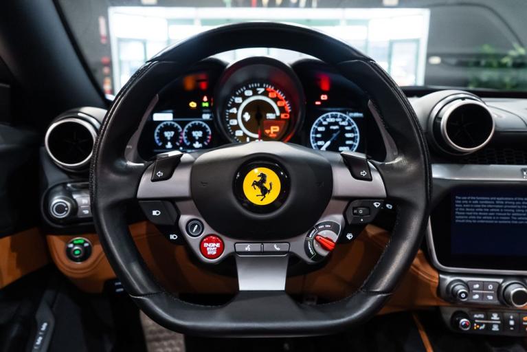 http://www.koenigseggchicago.com/galleria_images/158/158_p5_f.jpg