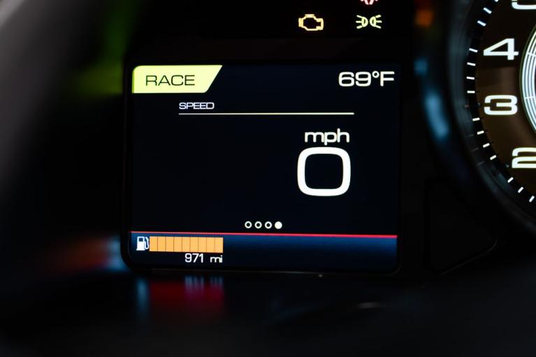 http://www.koenigseggchicago.com/galleria_images/159/159_p32_f.jpg