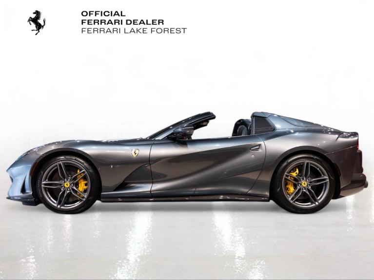 http://www.koenigseggchicago.com/galleria_images/159/159_p3_f.jpg