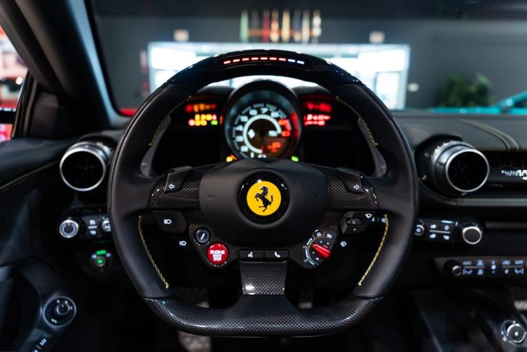 http://www.koenigseggchicago.com/galleria_images/159/159_p5_f.jpg