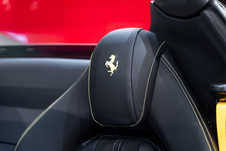 http://www.koenigseggchicago.com/galleria_images/159/159_p6_f.jpg
