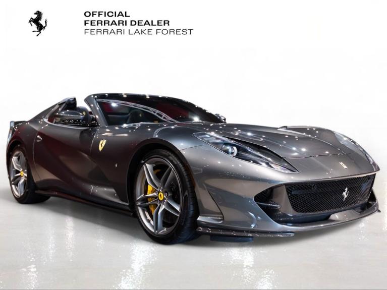 http://www.koenigseggchicago.com/galleria_images/159/159_p8_f.jpg