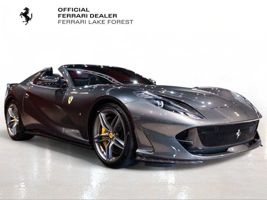 http://www.koenigseggchicago.com/galleria_images/159/159_p8_l.jpg