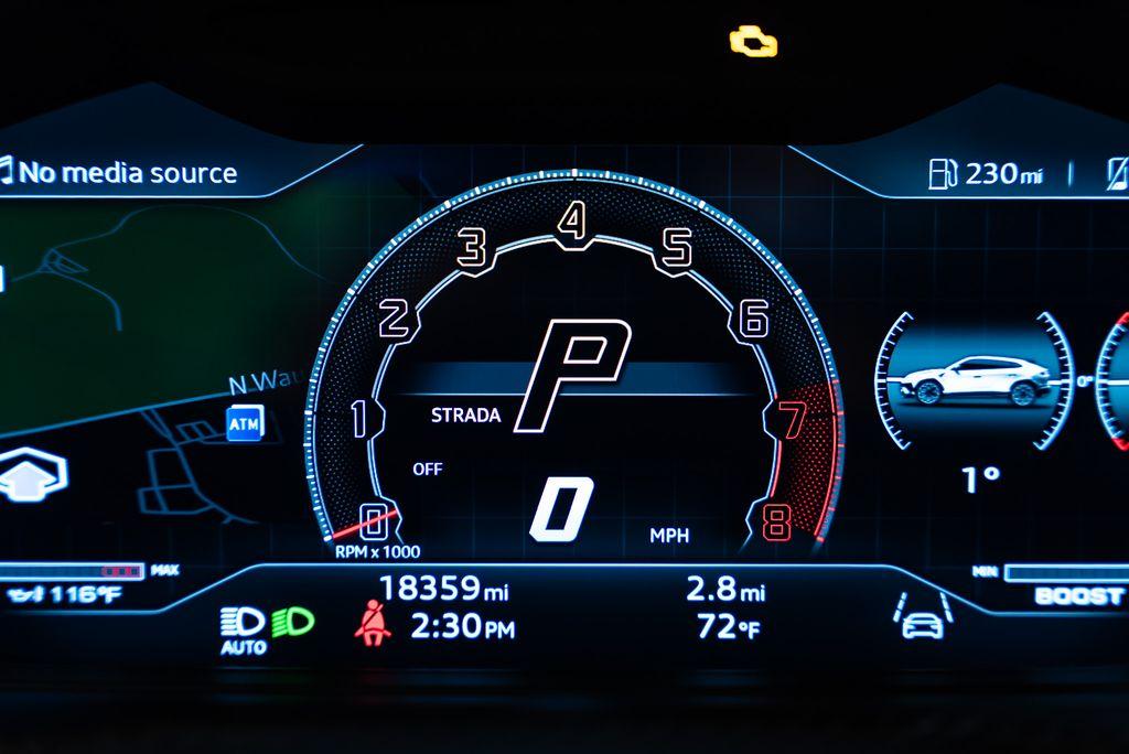 http://www.koenigseggchicago.com/galleria_images/160/160_p17_l.jpg