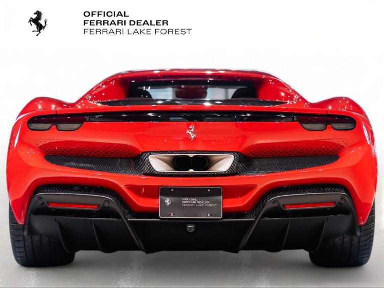 http://www.koenigseggchicago.com/galleria_images/161/161_p11_f.jpg