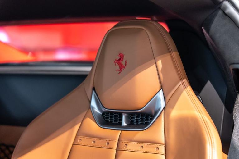 http://www.koenigseggchicago.com/galleria_images/161/161_p6_f.jpg