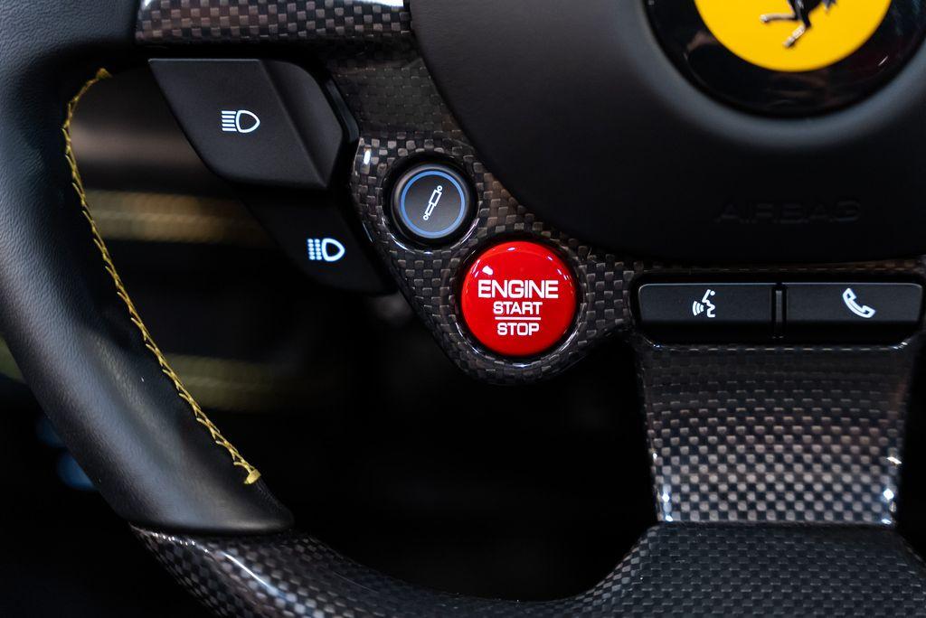 http://www.koenigseggchicago.com/galleria_images/162/162_p24_l.jpg