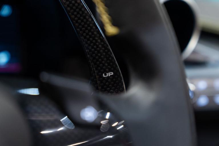 http://www.koenigseggchicago.com/galleria_images/162/162_p26_f.jpg