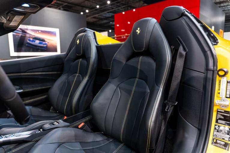 http://www.koenigseggchicago.com/galleria_images/162/162_p4_f.jpg