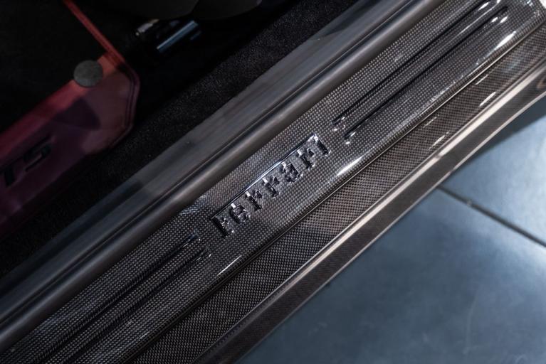 http://www.koenigseggchicago.com/galleria_images/163/163_p26_f.jpg