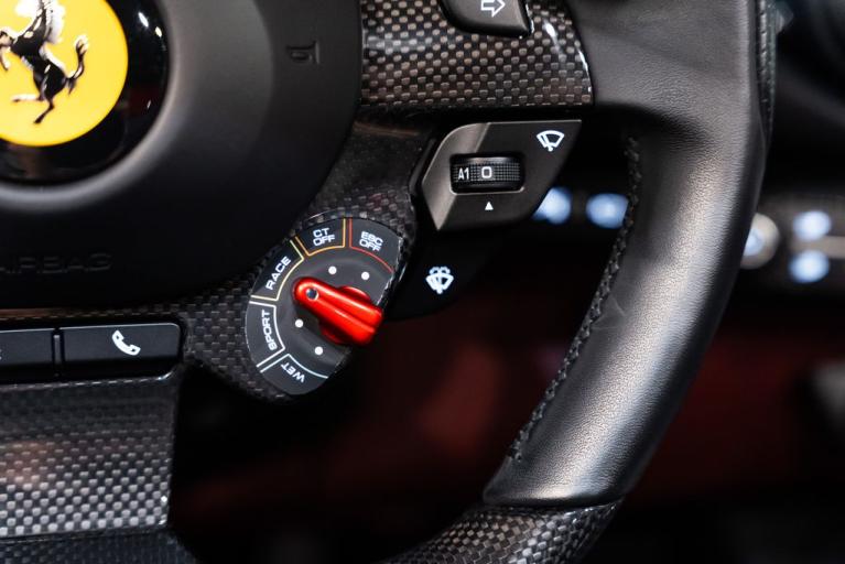 http://www.koenigseggchicago.com/galleria_images/163/163_p30_f.jpg