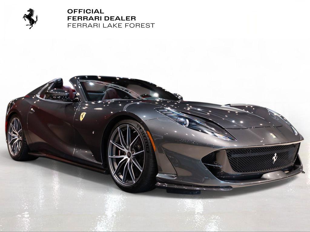 http://www.koenigseggchicago.com/galleria_images/163/163_p8_l.jpg