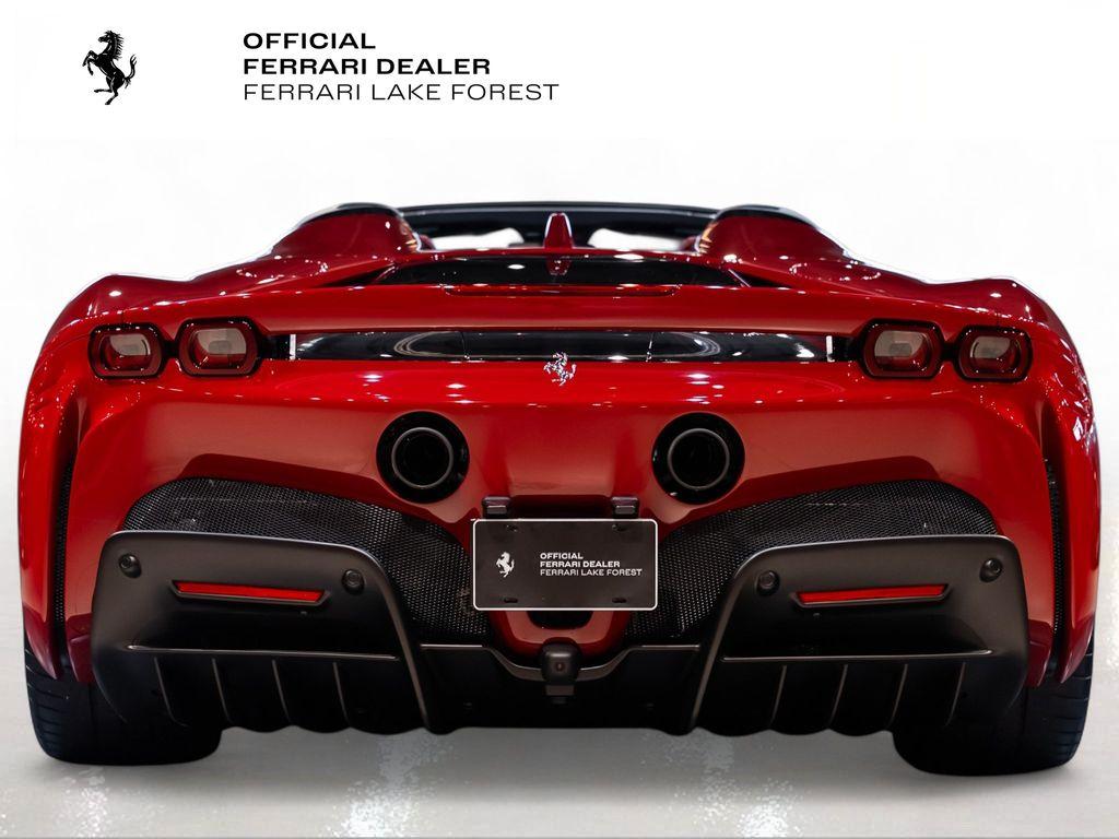 http://www.koenigseggchicago.com/galleria_images/164/164_p11_l.jpg