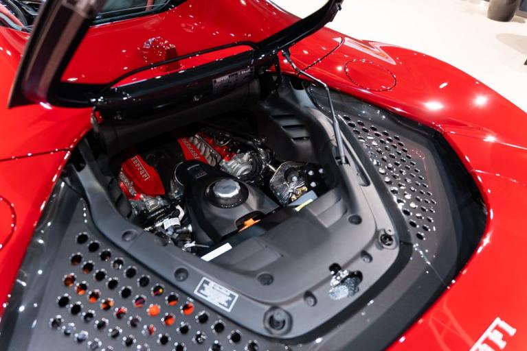 http://www.koenigseggchicago.com/galleria_images/164/164_p20_f.jpg