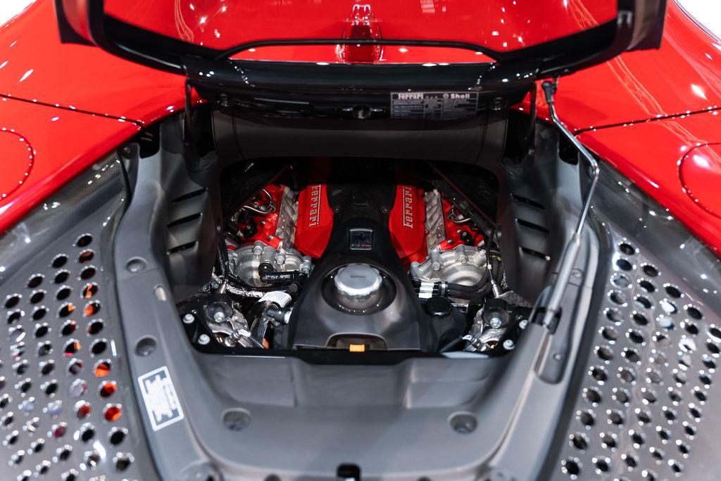 http://www.koenigseggchicago.com/galleria_images/164/164_p23_l.jpg