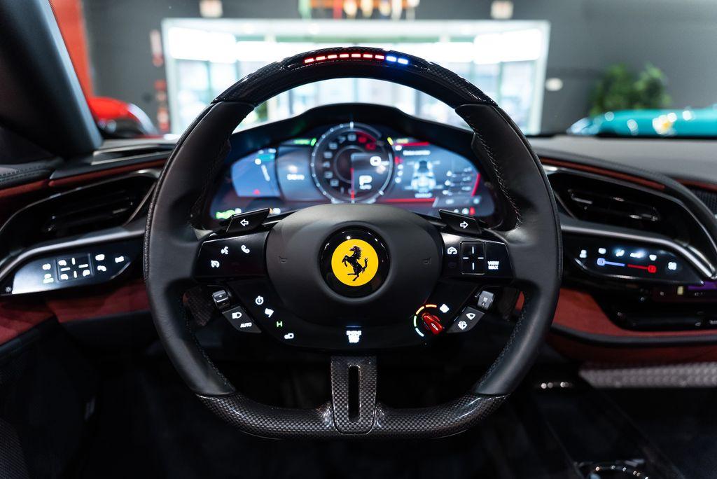 http://www.koenigseggchicago.com/galleria_images/164/164_p5_l.jpg