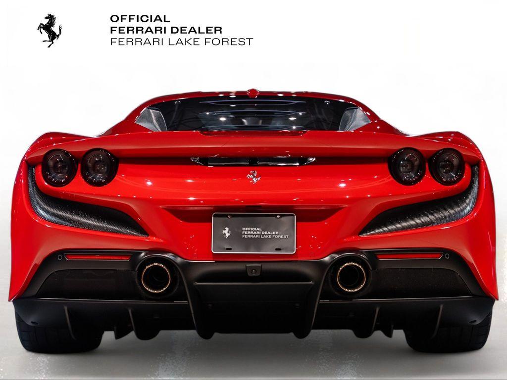 http://www.koenigseggchicago.com/galleria_images/166/166_p11_l.jpg