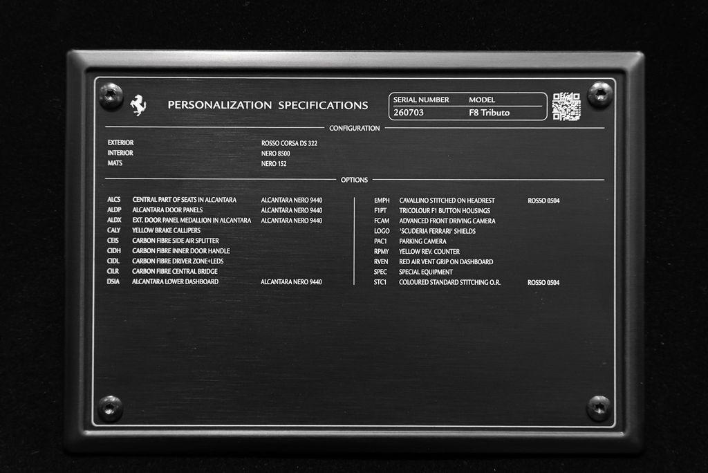 http://www.koenigseggchicago.com/galleria_images/166/166_p22_l.jpg