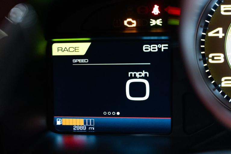 http://www.koenigseggchicago.com/galleria_images/166/166_p30_f.jpg
