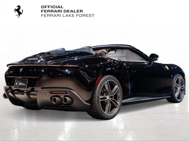 http://www.koenigseggchicago.com/galleria_images/167/167_p10_f.jpg