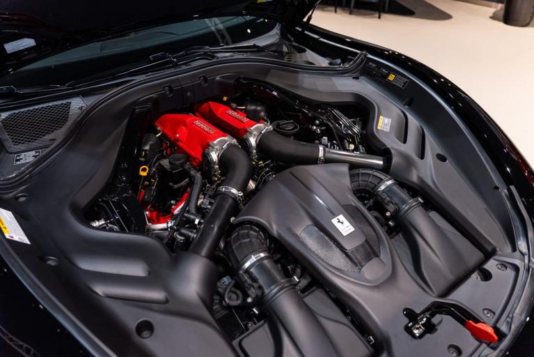 http://www.koenigseggchicago.com/galleria_images/167/167_p17_f.jpg