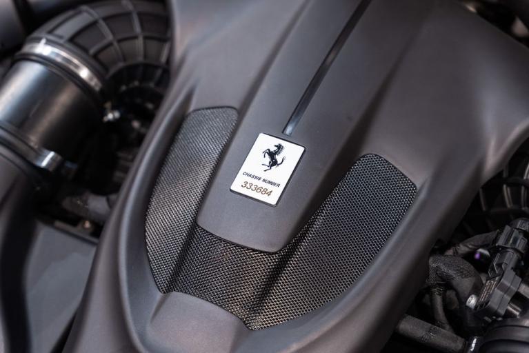 http://www.koenigseggchicago.com/galleria_images/167/167_p20_f.jpg