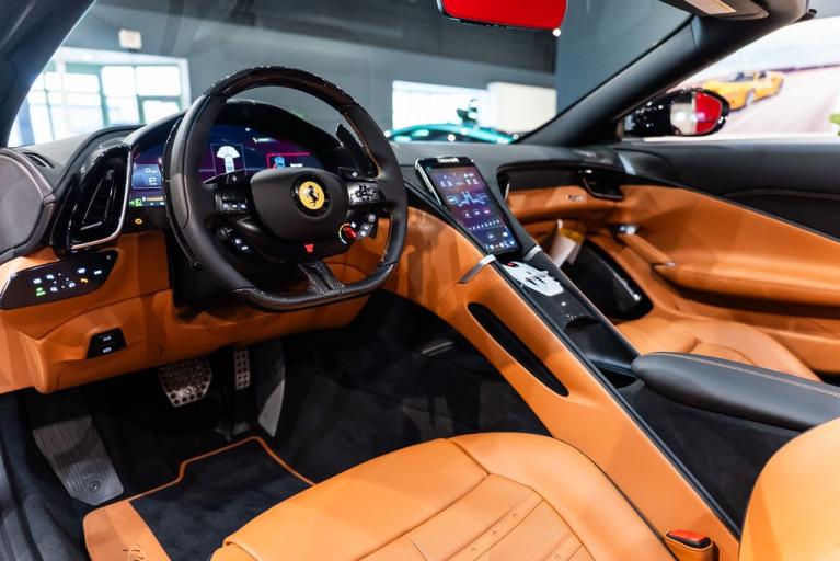 http://www.koenigseggchicago.com/galleria_images/167/167_p27_f.jpg