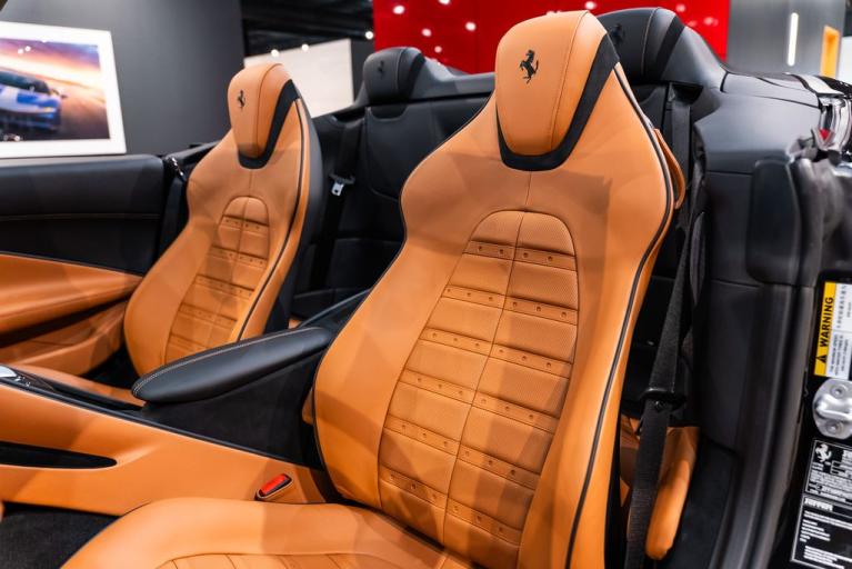 http://www.koenigseggchicago.com/galleria_images/167/167_p4_f.jpg