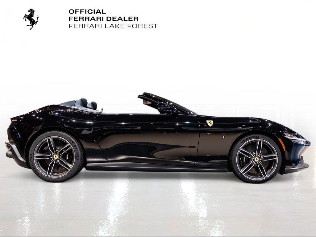 http://www.koenigseggchicago.com/galleria_images/167/167_p9_l.jpg
