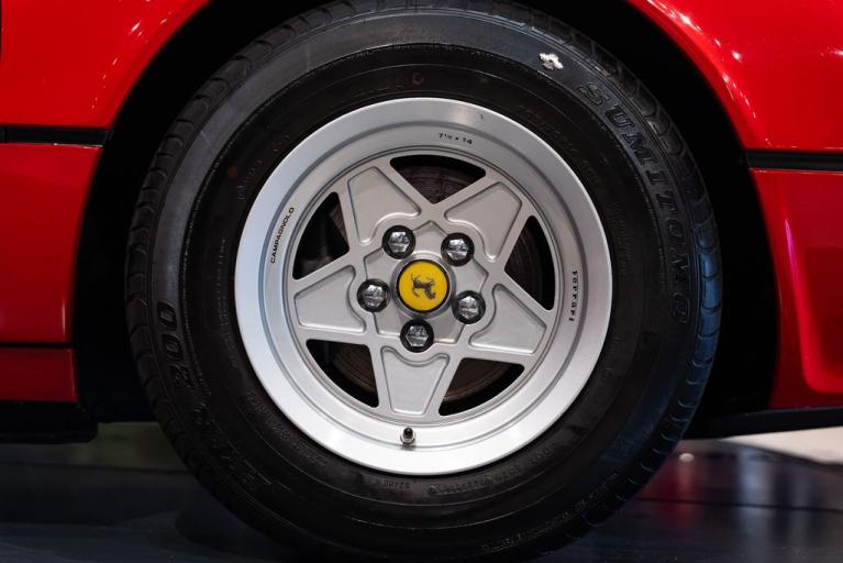 http://www.koenigseggchicago.com/galleria_images/168/168_p15_f.jpg