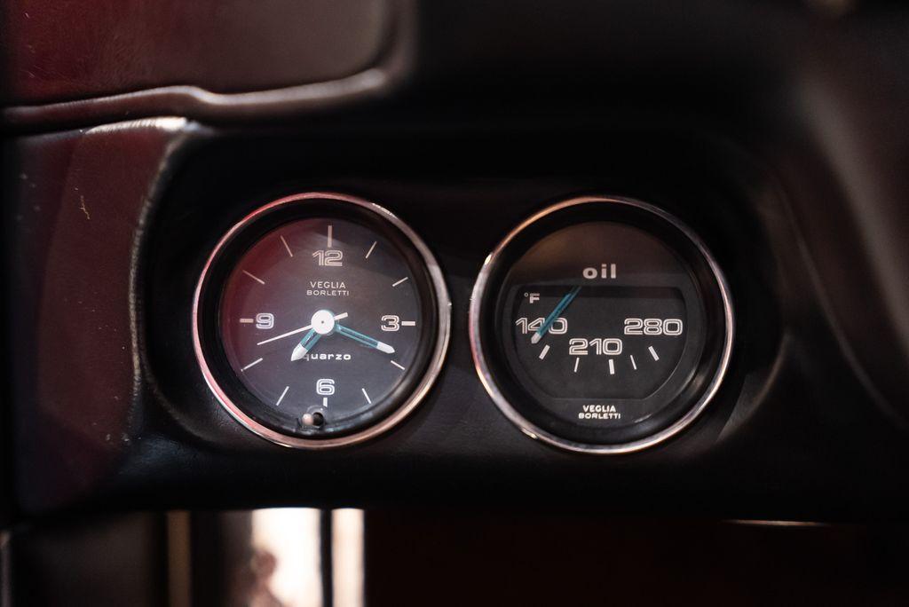 http://www.koenigseggchicago.com/galleria_images/168/168_p40_l.jpg