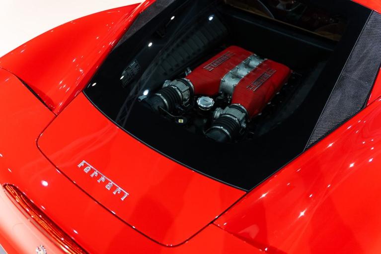 http://www.koenigseggchicago.com/galleria_images/169/169_p20_f.jpg