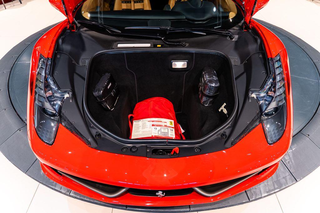 http://www.koenigseggchicago.com/galleria_images/169/169_p21_l.jpg
