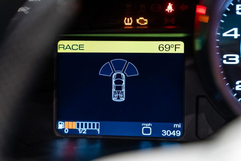 http://www.koenigseggchicago.com/galleria_images/170/170_p28_f.jpg