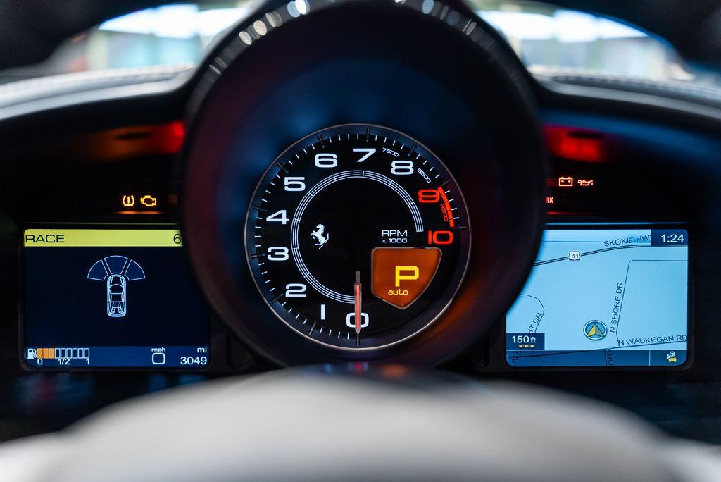 http://www.koenigseggchicago.com/galleria_images/170/170_p29_l.jpg