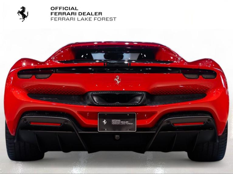 http://www.koenigseggchicago.com/galleria_images/171/171_p11_f.jpg
